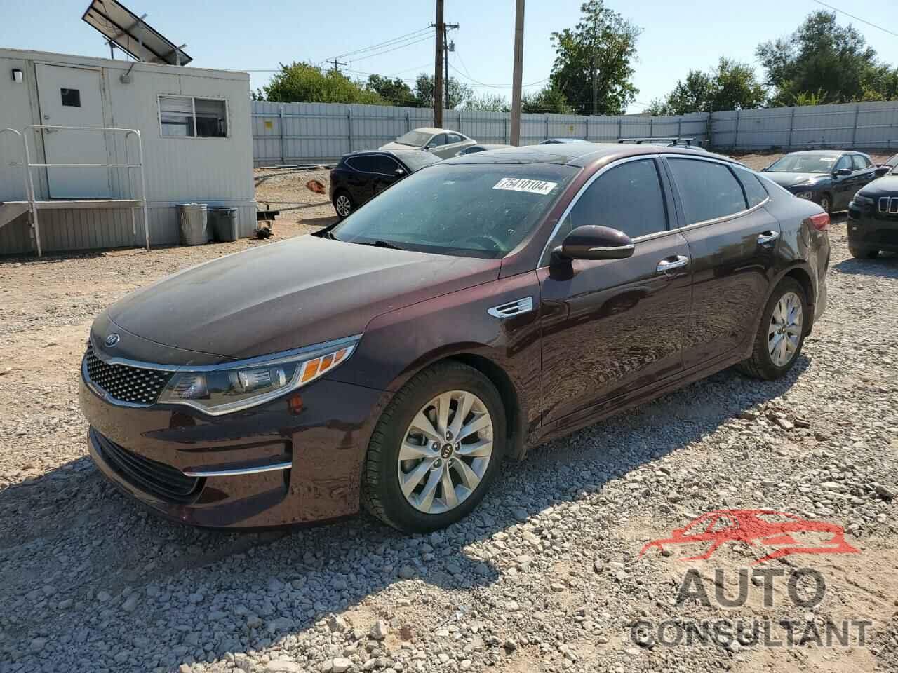 KIA OPTIMA 2018 - 5XXGU4L33JG261171