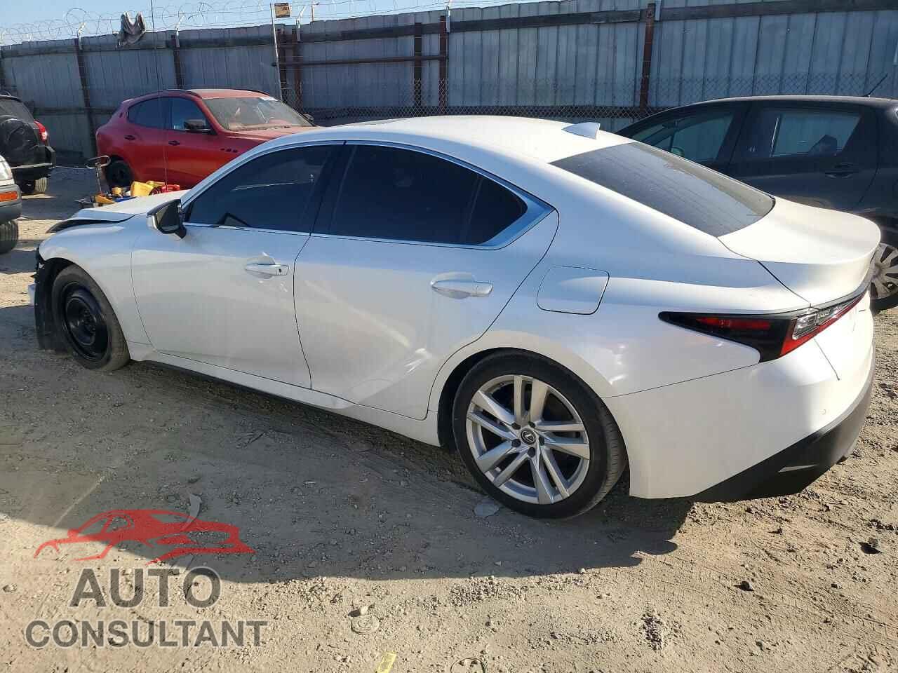 LEXUS IS 2021 - JTHCA1D24M5111511