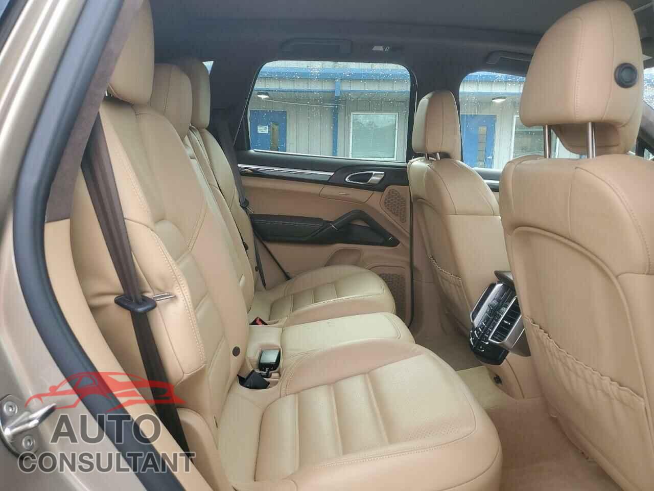 PORSCHE CAYENNE 2015 - WP1AC2A2XFLA81635