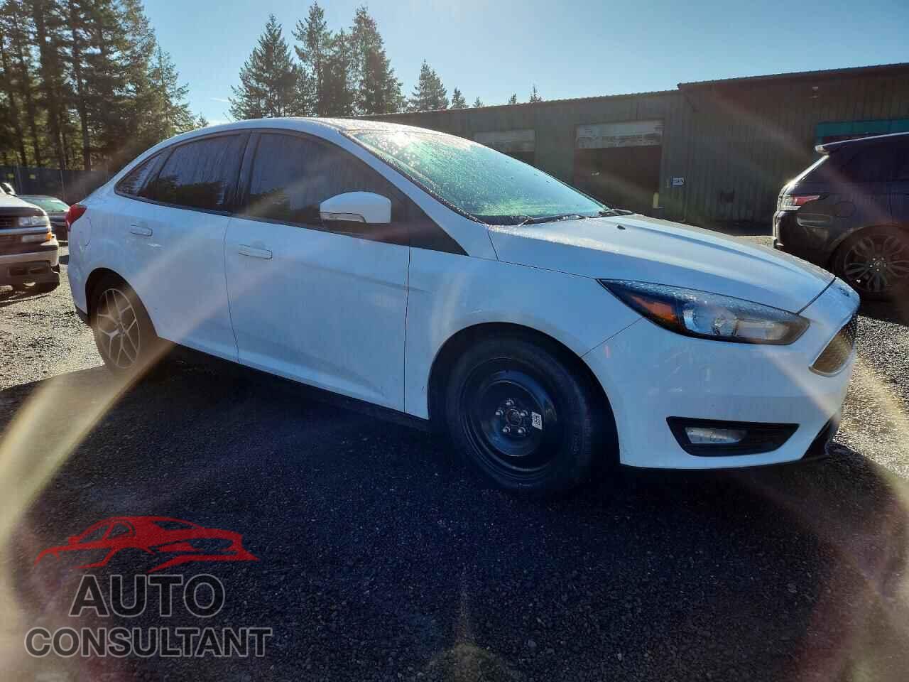 FORD FOCUS 2017 - 1FADP3H22HL238937