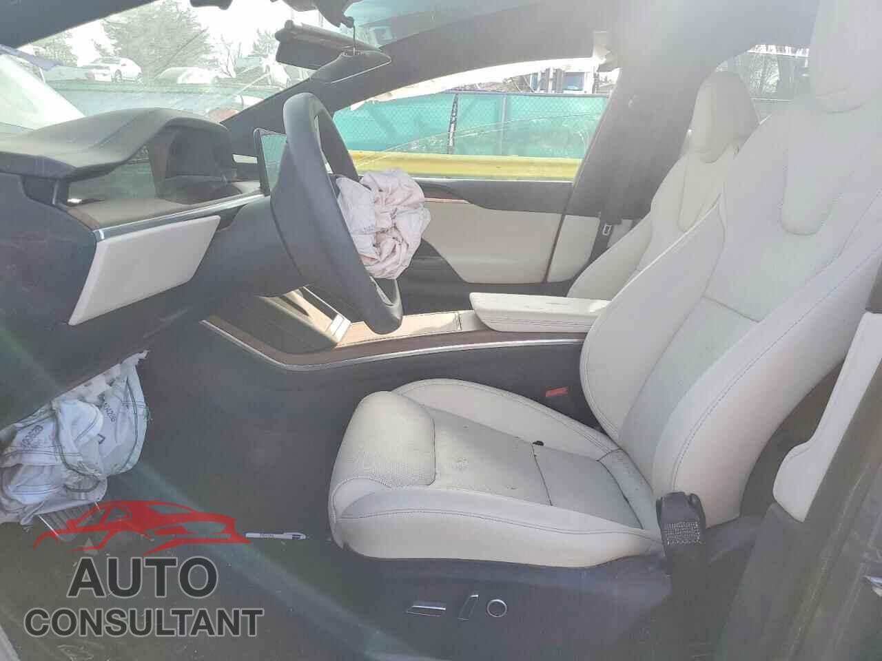 TESLA MODEL X 2023 - 7SAXCBE53PF416192