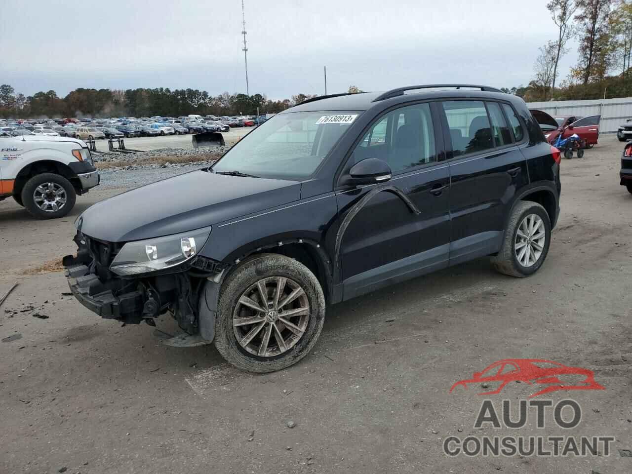 VOLKSWAGEN TIGUAN 2017 - WVGBV7AX0HK053159