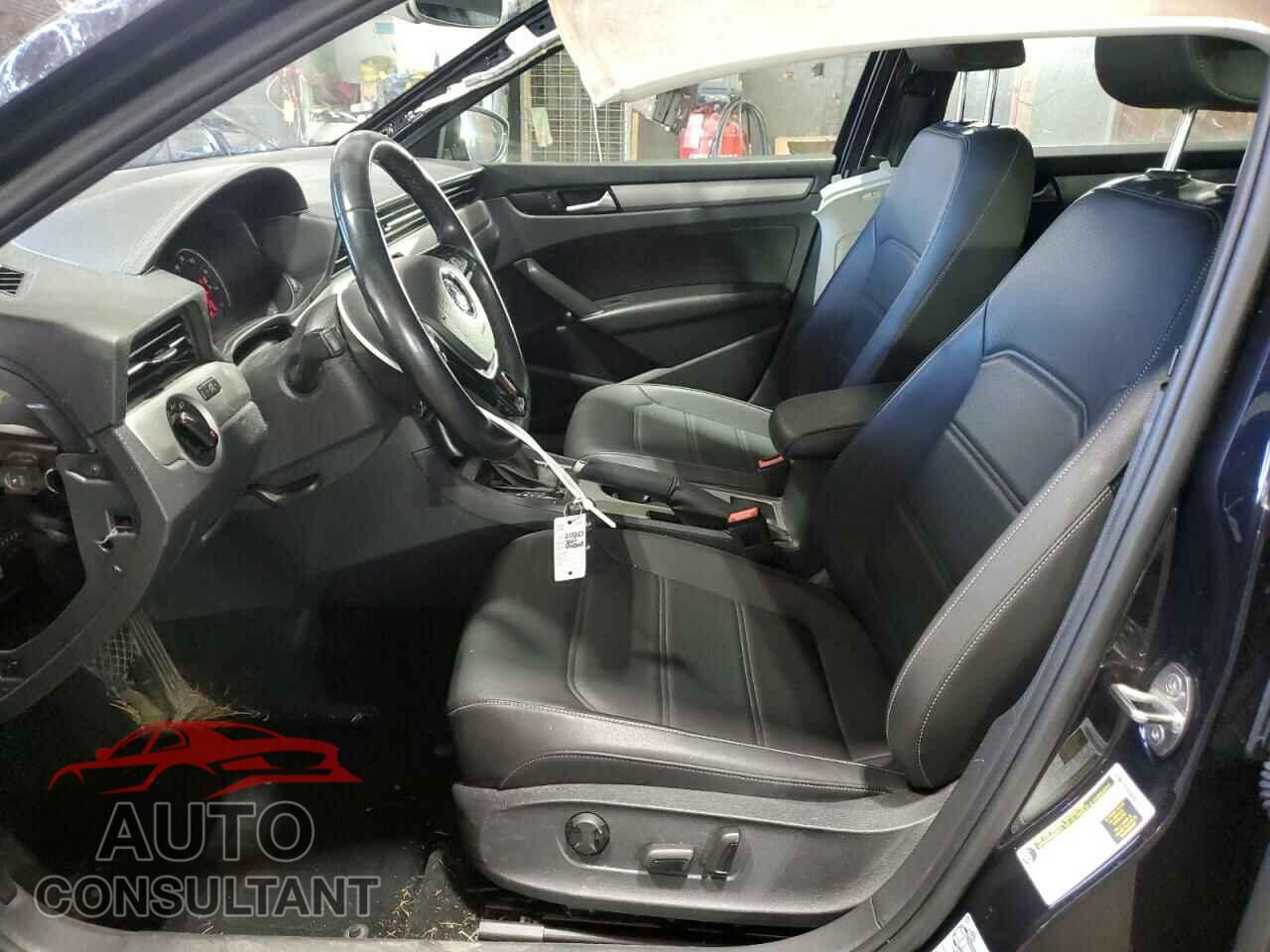 VOLKSWAGEN PASSAT 2020 - 1VWSA7A3XLC008694