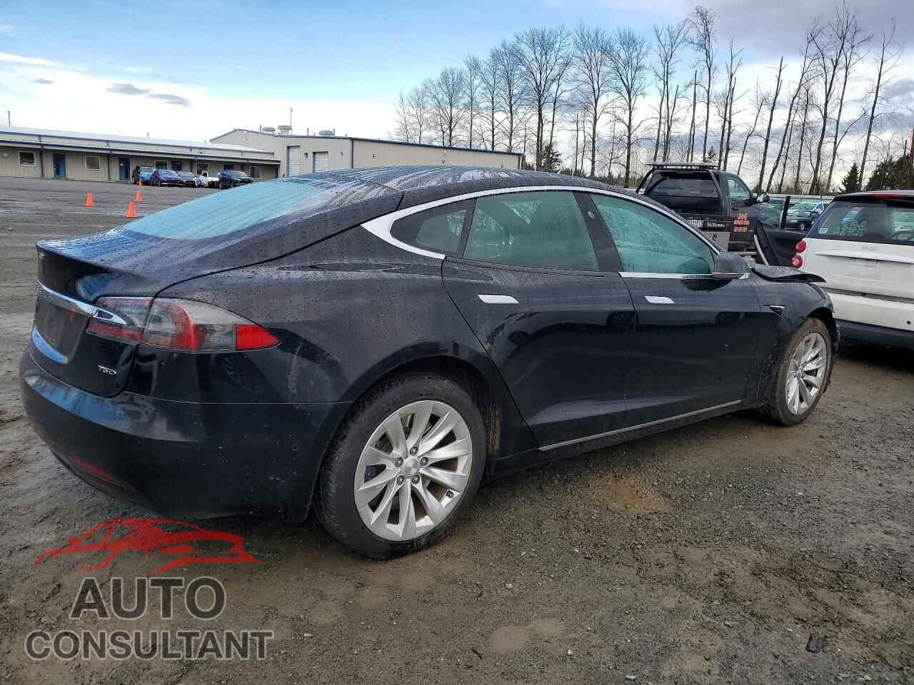TESLA MODEL S 2018 - 5YJSA1E24JF293796
