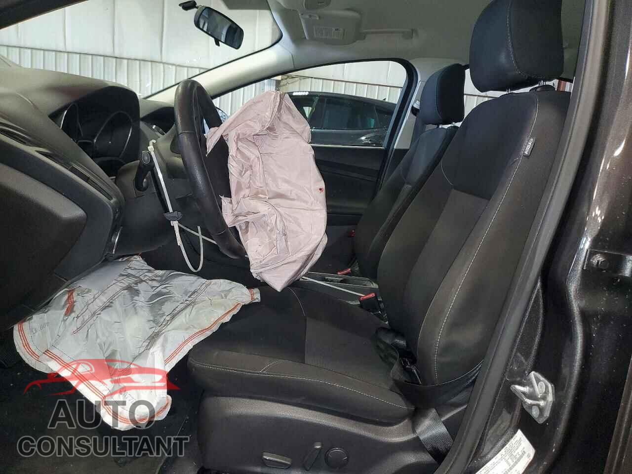 FORD FOCUS 2016 - 1FADP3F21GL248697