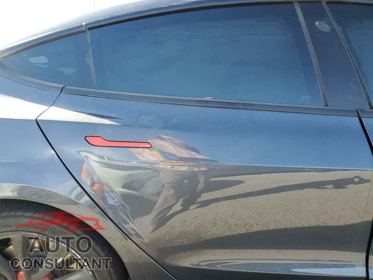 TESLA MODEL 3 2019 - 5YJ3E1EA0KF447339