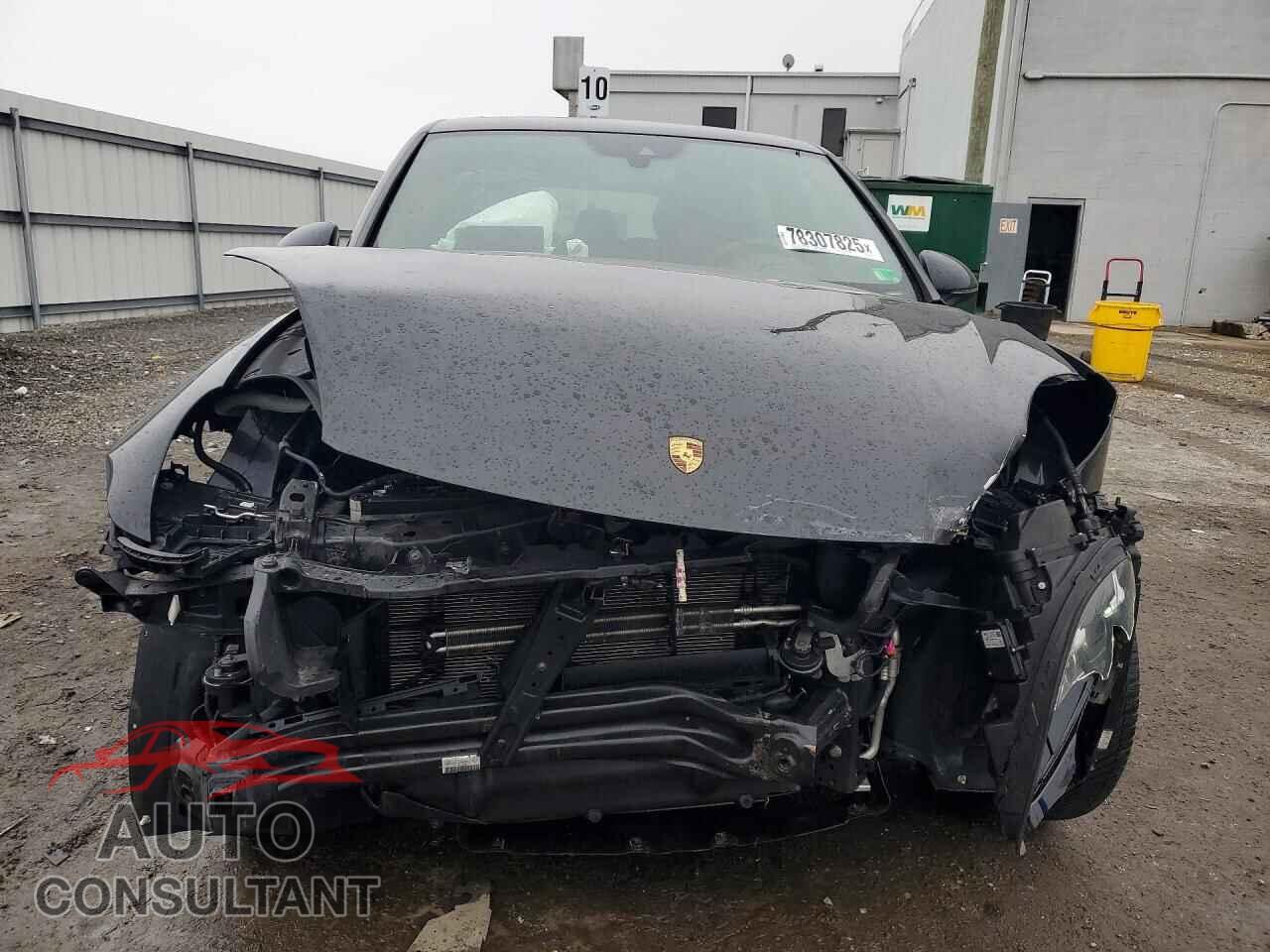 PORSCHE CAYENNE 2017 - WP1AA2A22HKA81319
