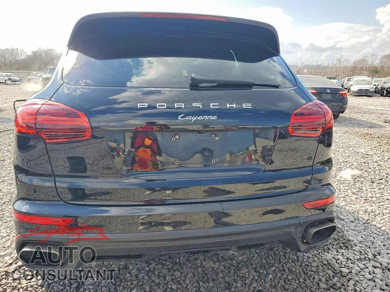 PORSCHE CAYENNE 2017 - WP1AA2A27HKA85978