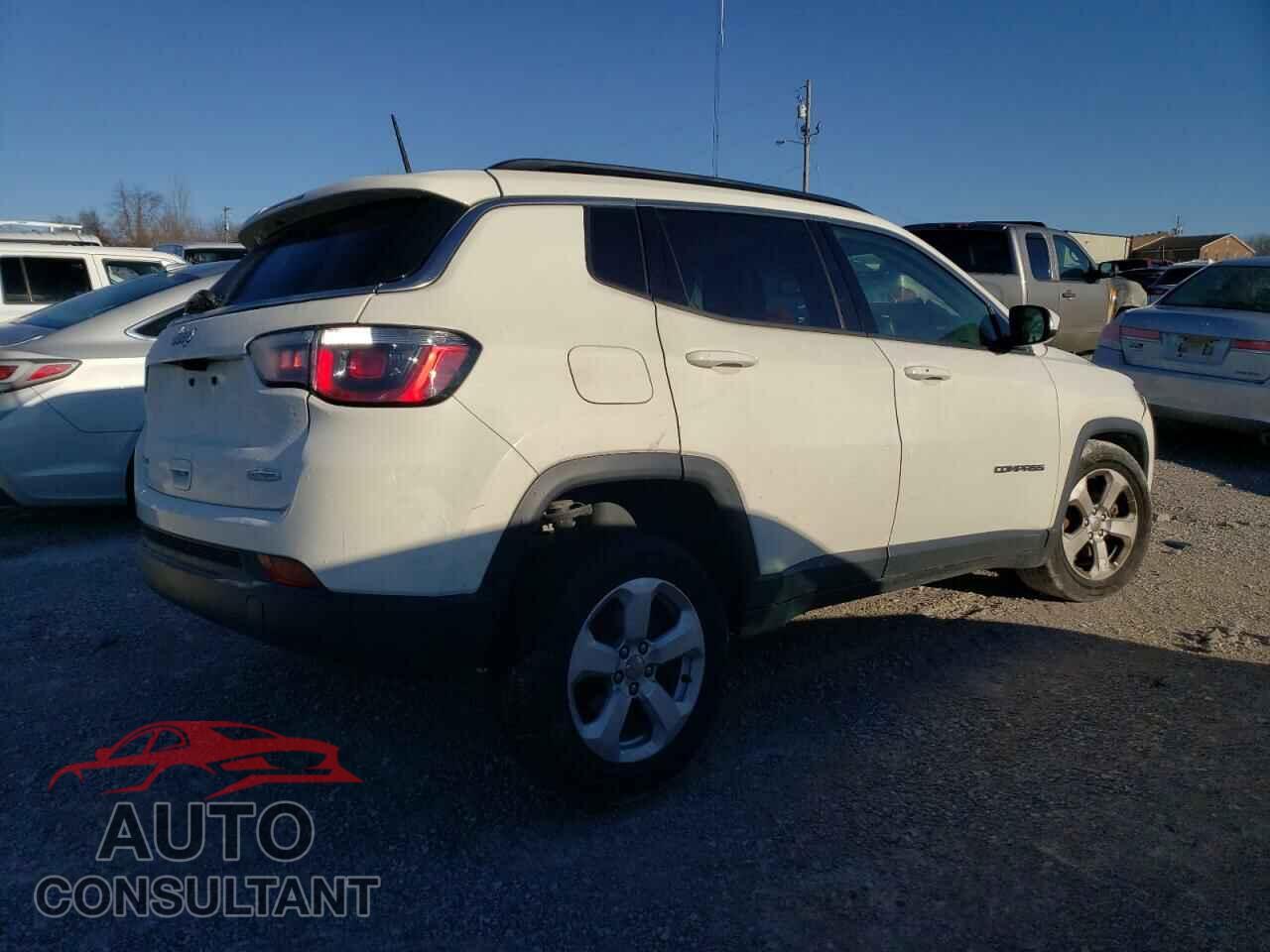 JEEP COMPASS 2018 - 3C4NJDBB3JT399211