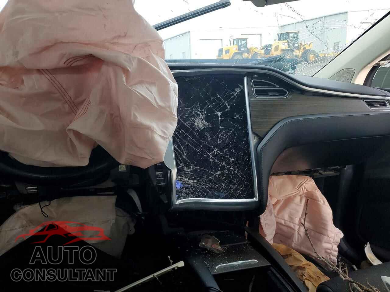 TESLA MODEL X 2016 - 5YJXCBE21GF008583
