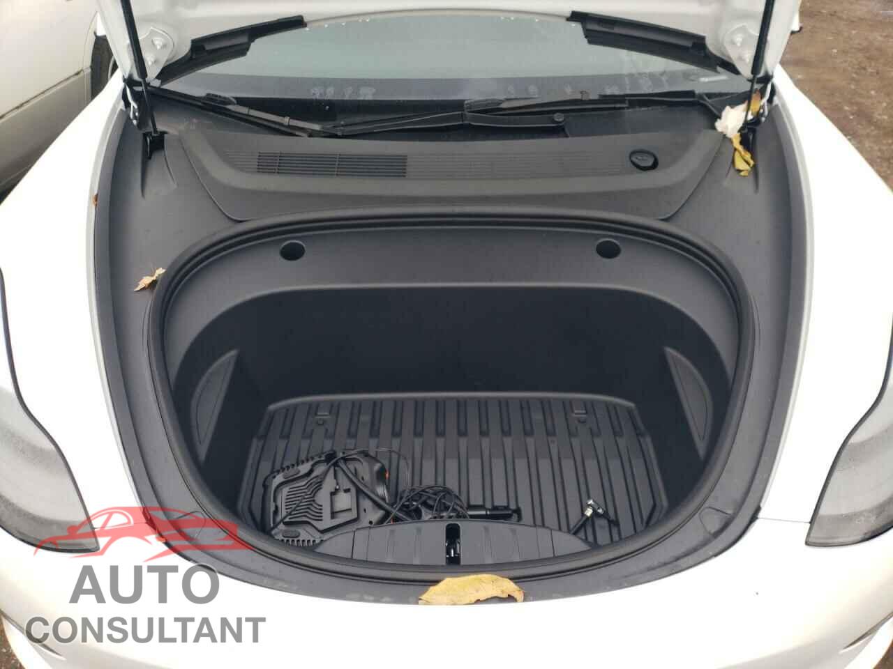 TESLA MODEL 3 2023 - 5YJ3E1EA0PF572445