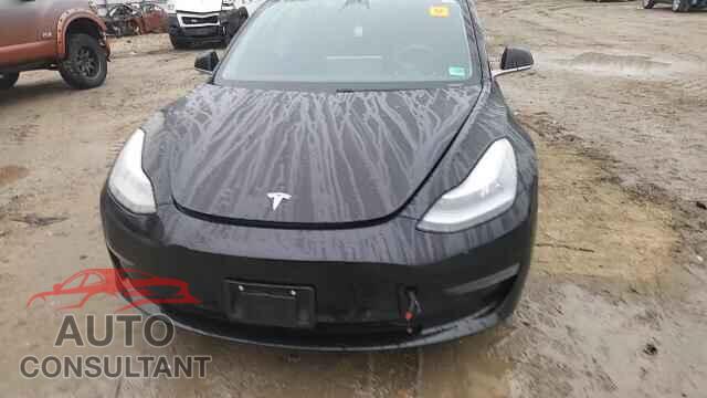 TESLA MODEL 3 2019 - 5YJ3E1EB5KF385557