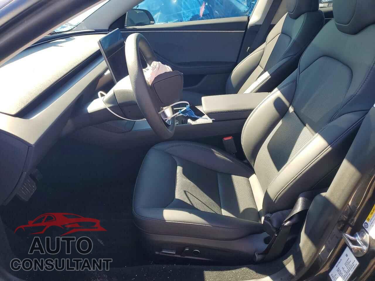 TESLA MODEL 3 2025 - 5YJ3E1EA2SF916480