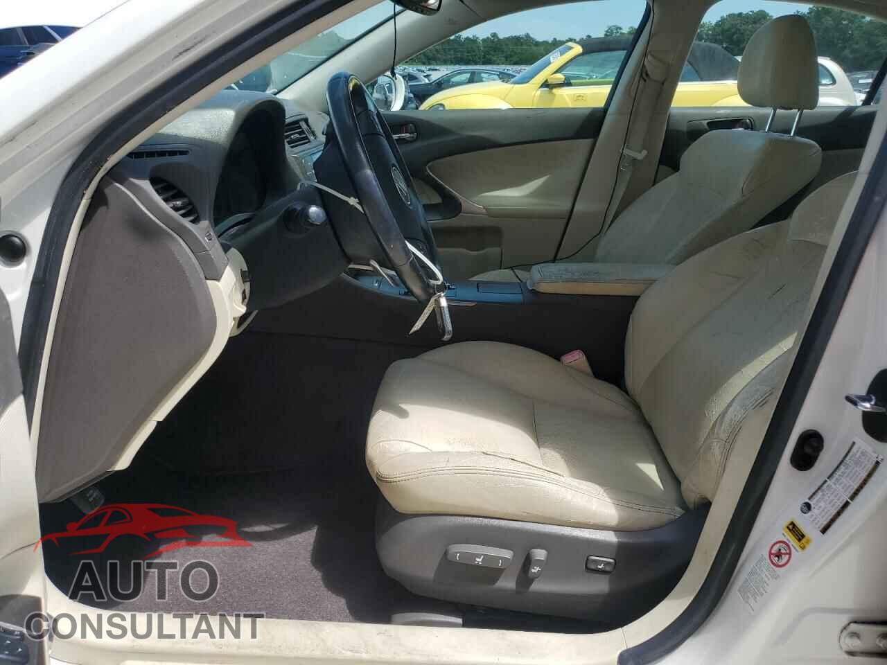 LEXUS IS 2010 - JTHBF5C23A5111744