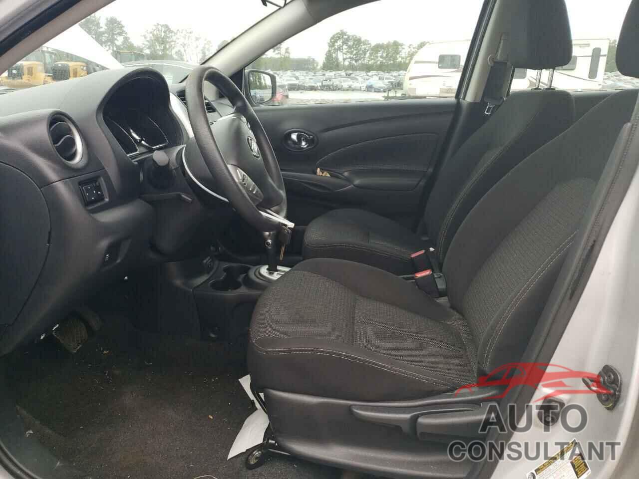 NISSAN VERSA 2019 - 3N1CN7AP1KL838095