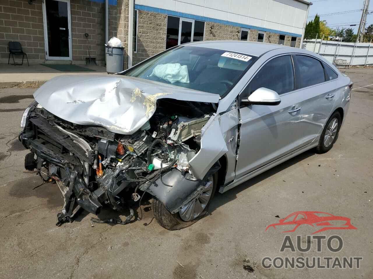 HYUNDAI SONATA 2017 - KMHE24L15HA043536