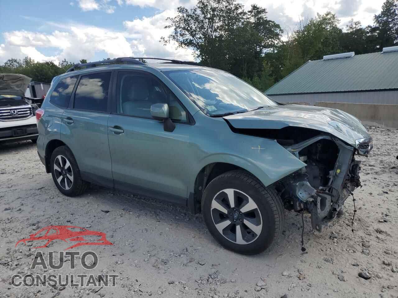 SUBARU FORESTER 2017 - JF2SJAGC4HH444721