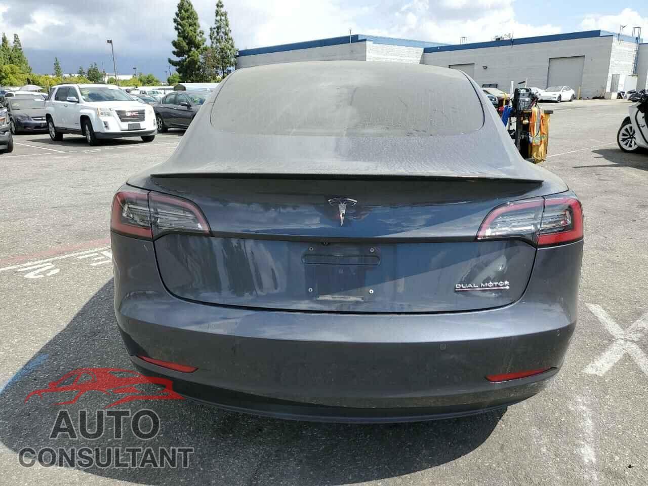 TESLA MODEL 3 2018 - 5YJ3E1EB3JF079178