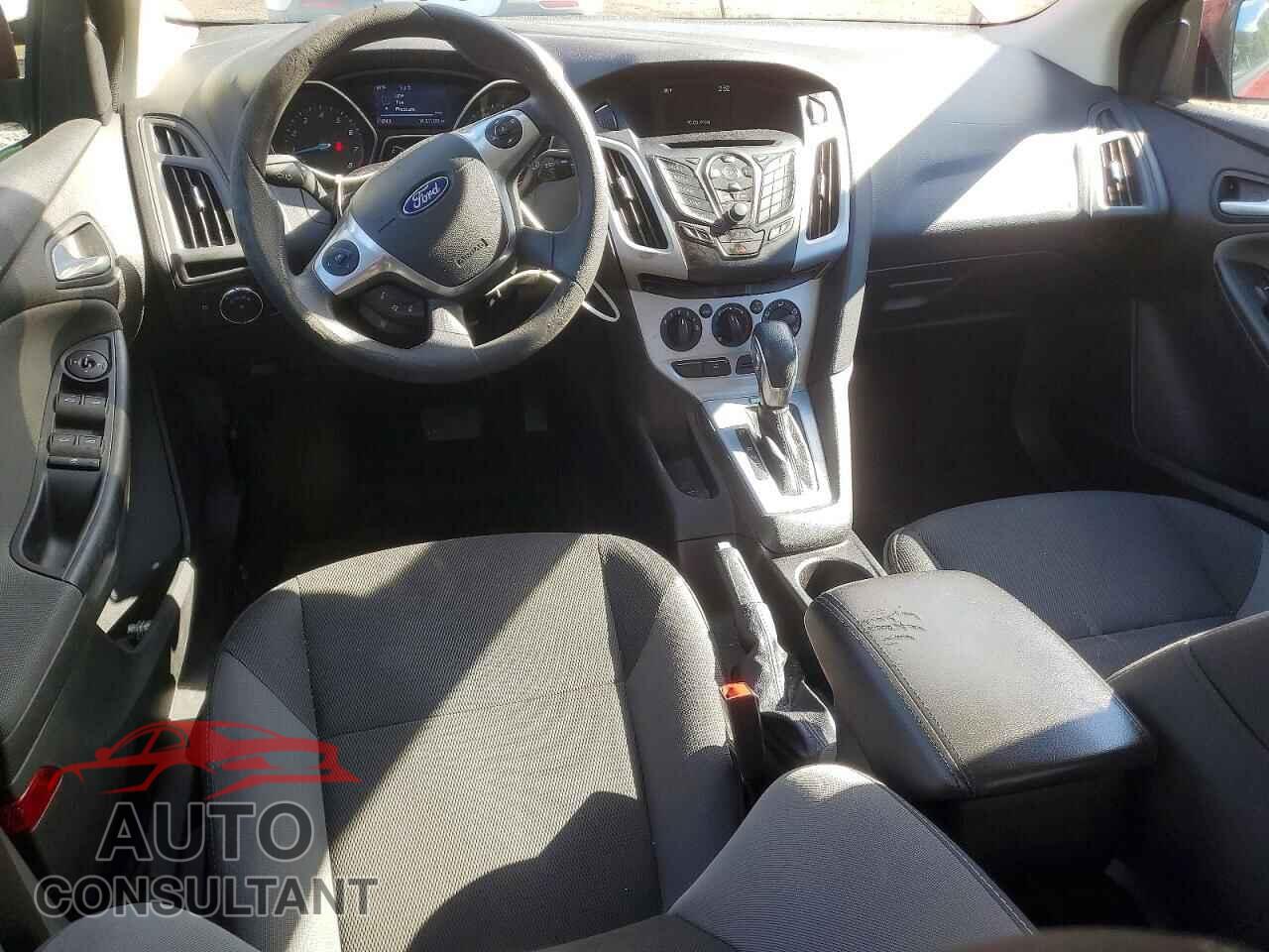 FORD FOCUS 2014 - 1FADP3F22EL458562