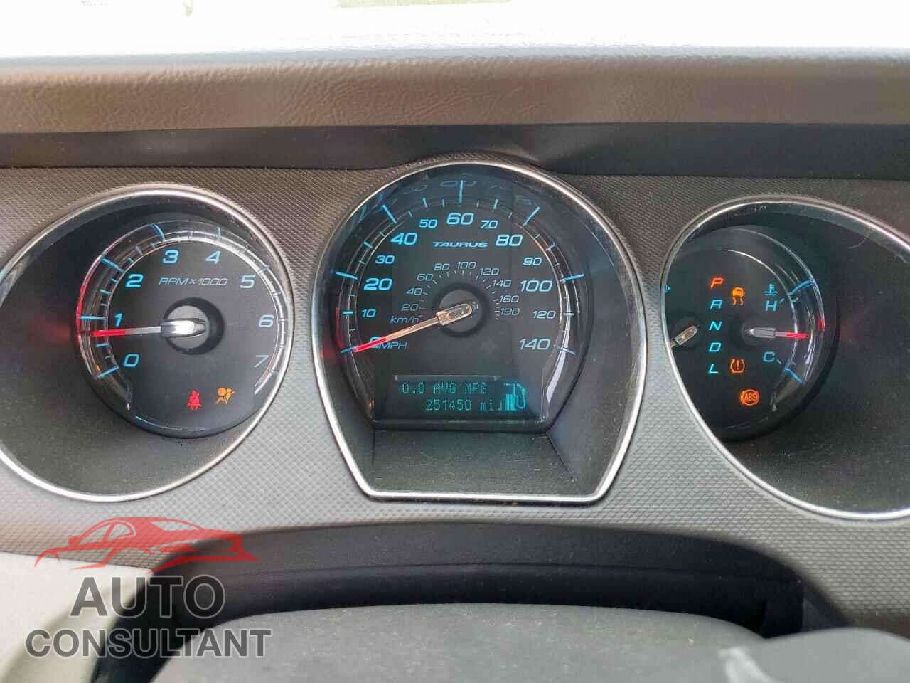 FORD TAURUS 2010 - 1FAHP2DW1AG107789
