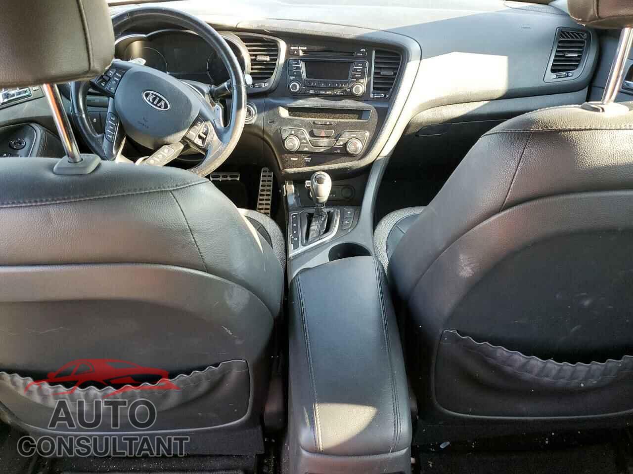 KIA OPTIMA 2011 - KNAGR4A62B5125115