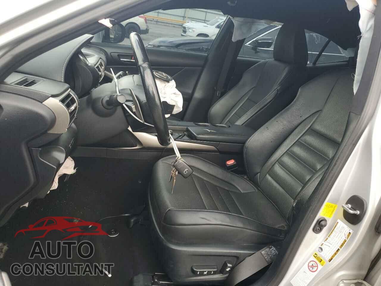 LEXUS IS 2015 - JTHCF1D28F5018866