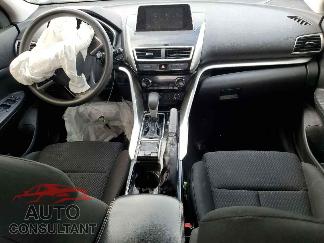 MITSUBISHI ECLIPSE 2018 - JA4AT4AA1JZ045451