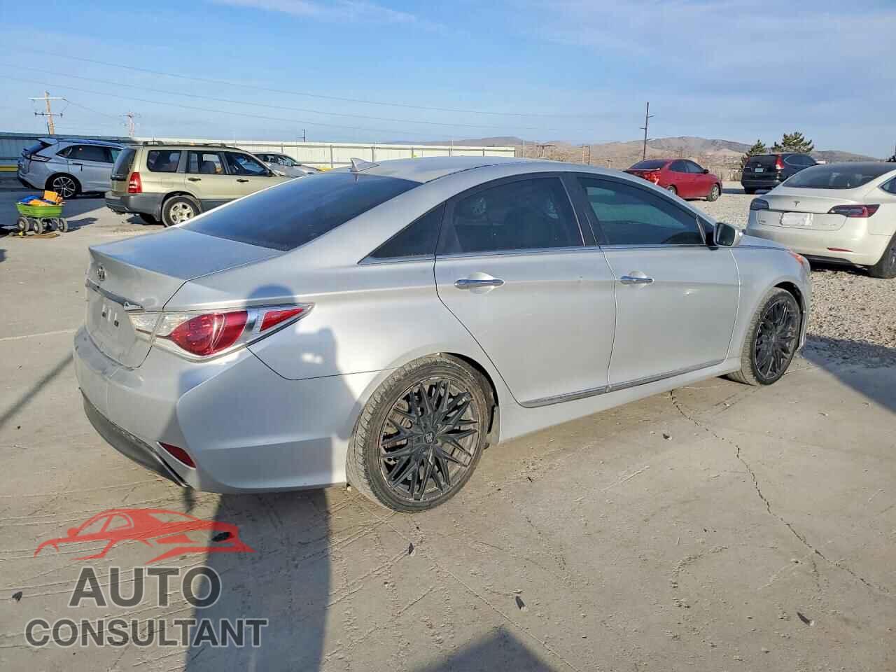 HYUNDAI SONATA 2012 - KMHEC4A46CA035089