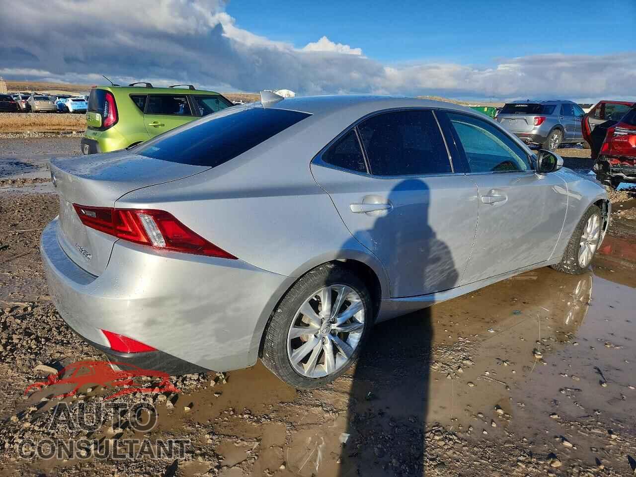 LEXUS IS 2014 - JTHCF1D29E5013819