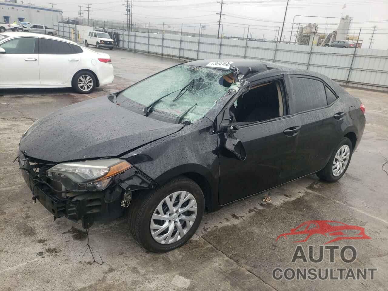 TOYOTA COROLLA 2018 - 5YFBURHE9JP760811