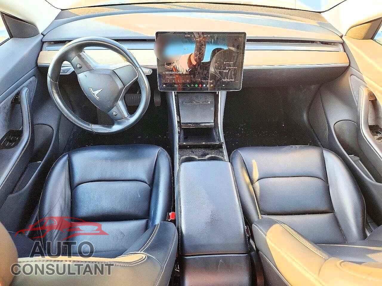 TESLA MODEL 3 2018 - 5YJ3E1EA5JF058761