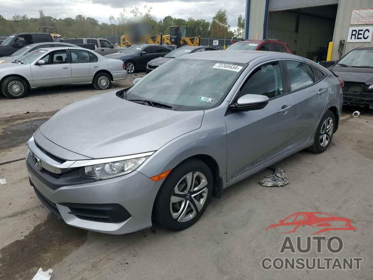 HONDA CIVIC 2018 - 2HGFC2F56JH605820