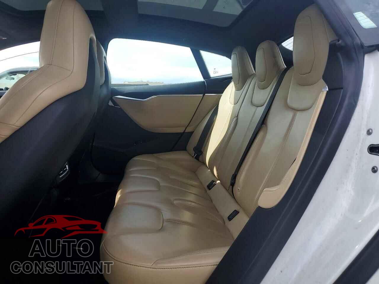 TESLA MODEL S 2015 - 5YJSA1H29FF091944