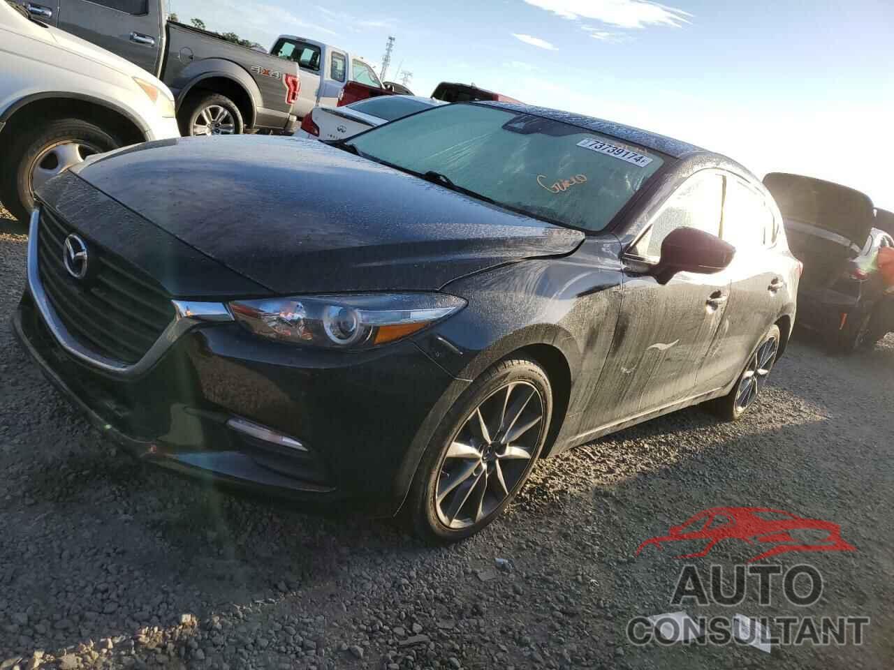 MAZDA 3 2018 - 3MZBN1L35JM245216