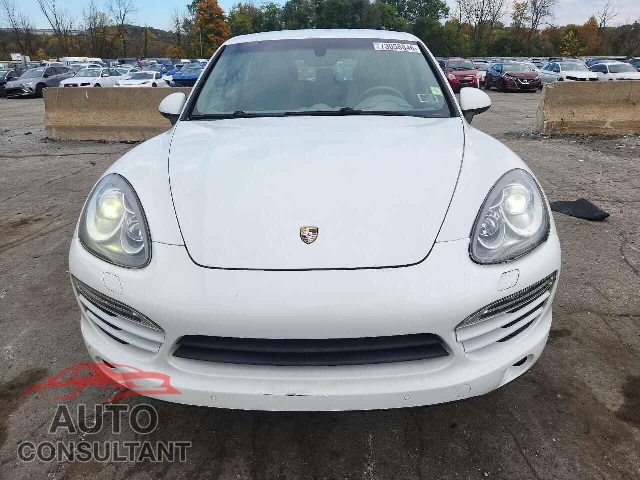 PORSCHE CAYENNE 2013 - WP1AA2A21DLA02789