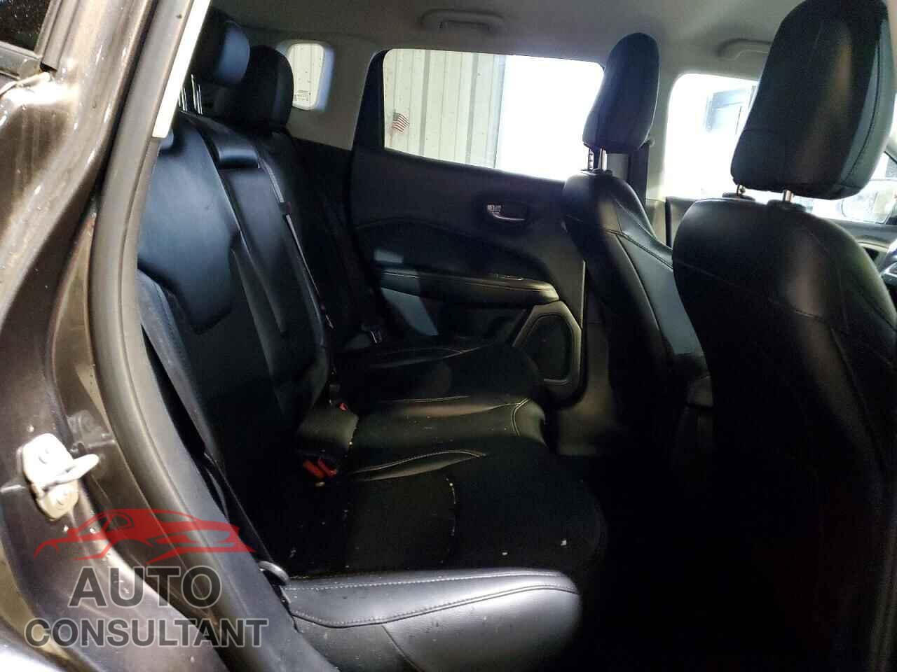 JEEP COMPASS 2020 - 3C4NJDBB4LT256173