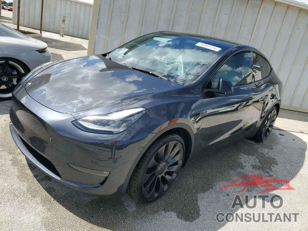 TESLA MODEL Y 2024 - 7SAYGDEF9RF042980