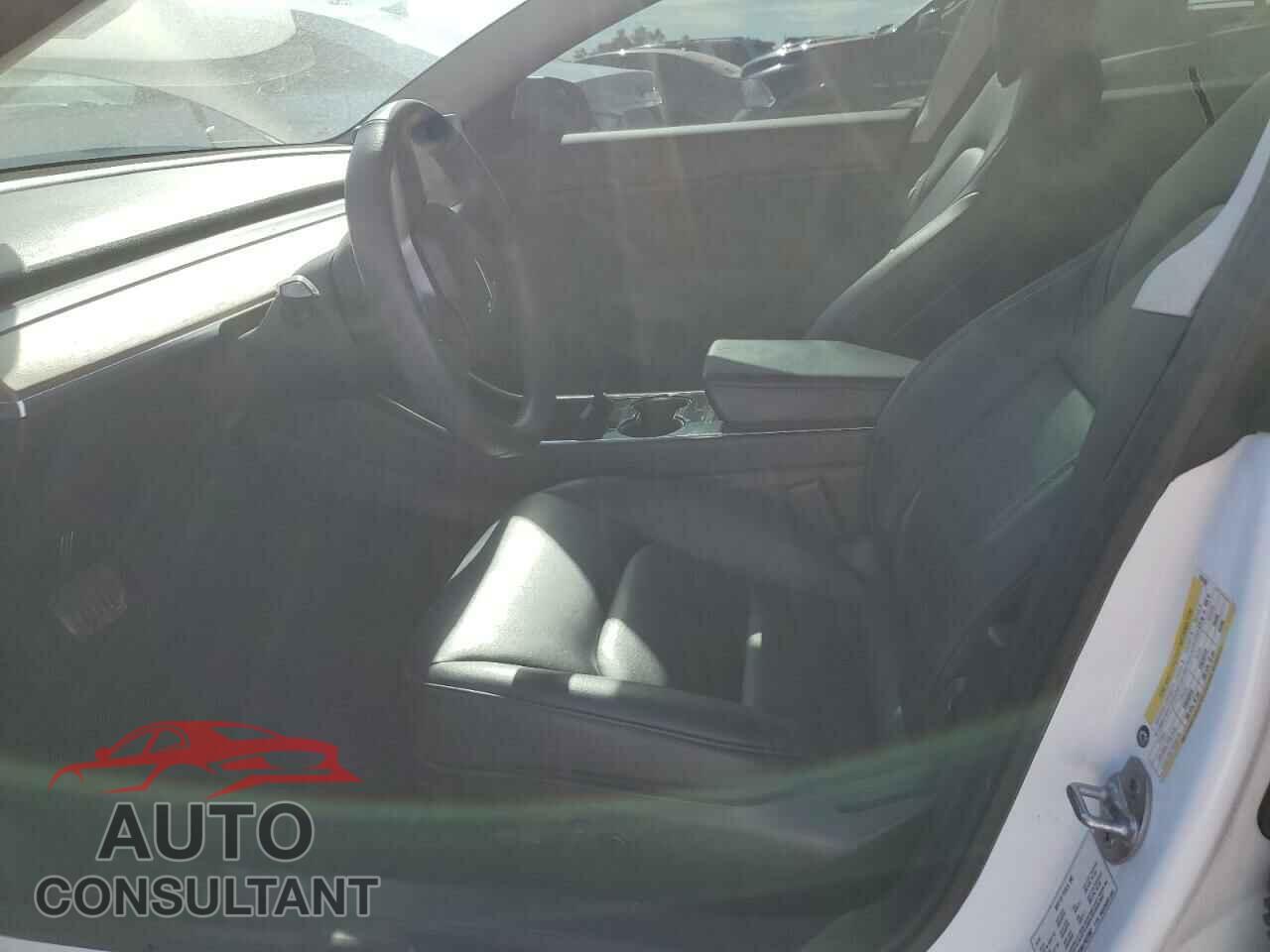 TESLA MODEL 3 2020 - 5YJ3E1EB8LF637562