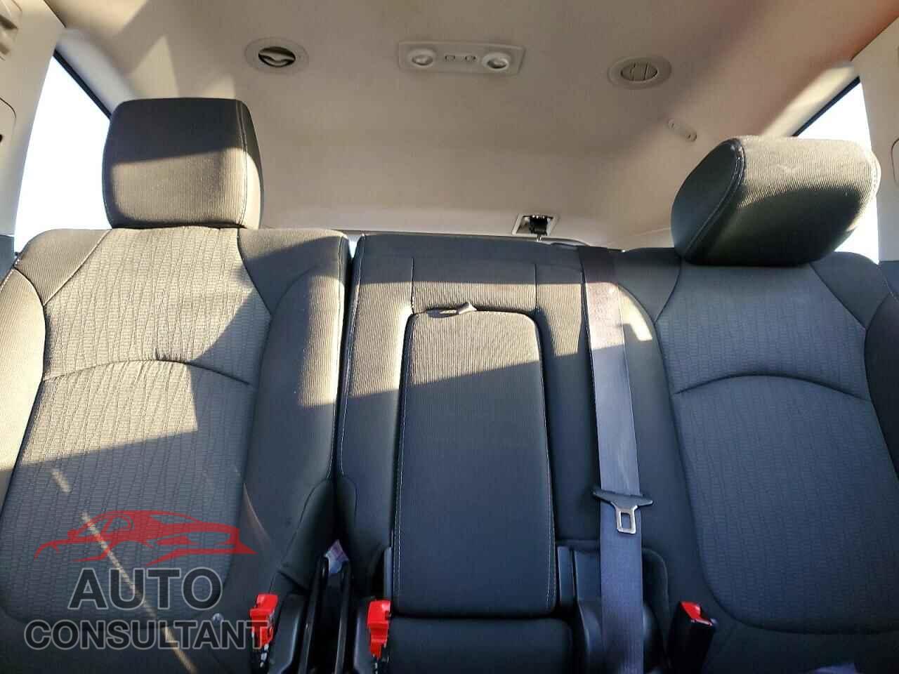 CHEVROLET TRAVERSE 2014 - 1GNKVGKD3EJ366904