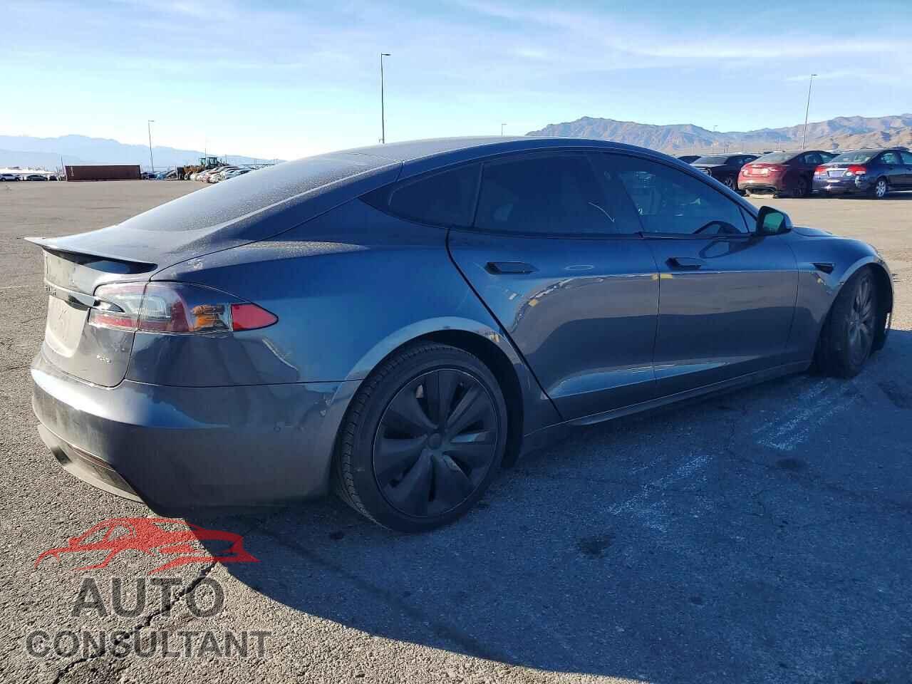 TESLA MODEL S 2021 - 5YJSA1E61MF444097