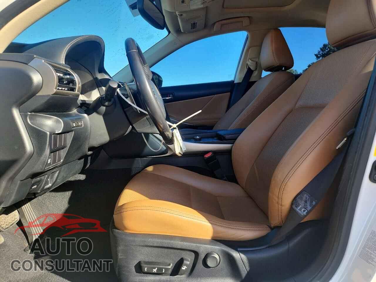 LEXUS IS 2015 - JTHBF1D21F5077589