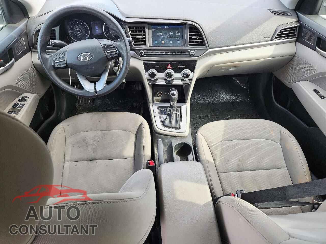 HYUNDAI ELANTRA 2019 - 5NPD84LF4KH417841