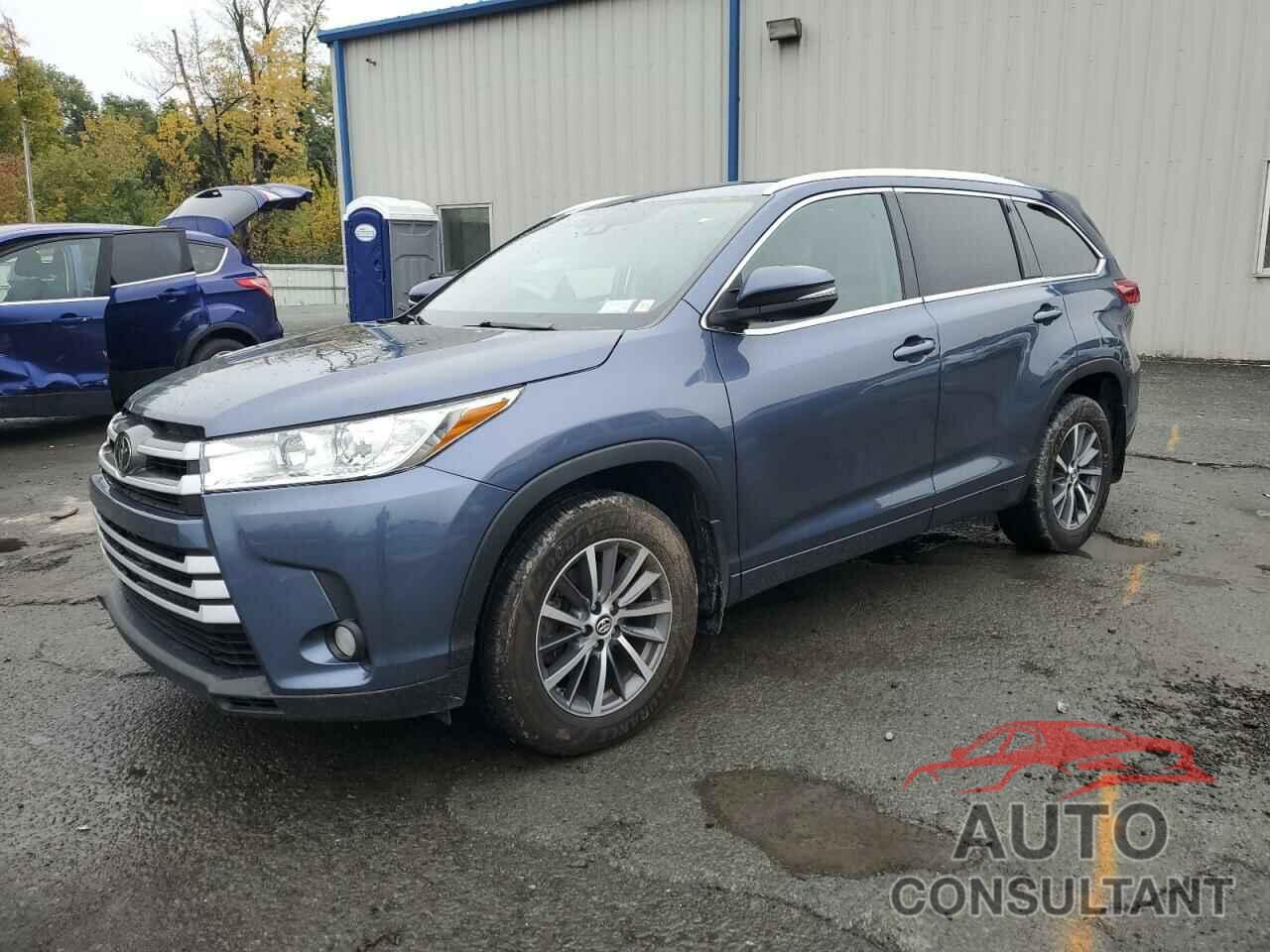 TOYOTA HIGHLANDER 2018 - 5TDJZRFH7JS862805