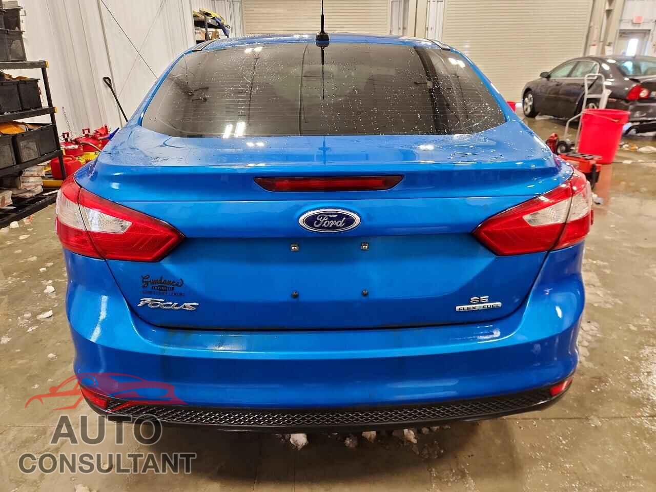 FORD FOCUS 2014 - 1FADP3F25EL352218