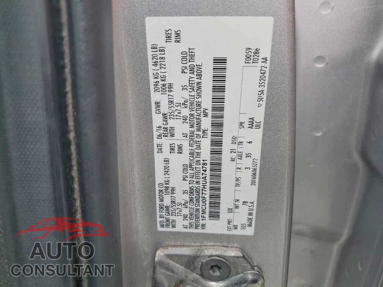 FORD ESCAPE 2017 - 1FMCU0F77HUA74781