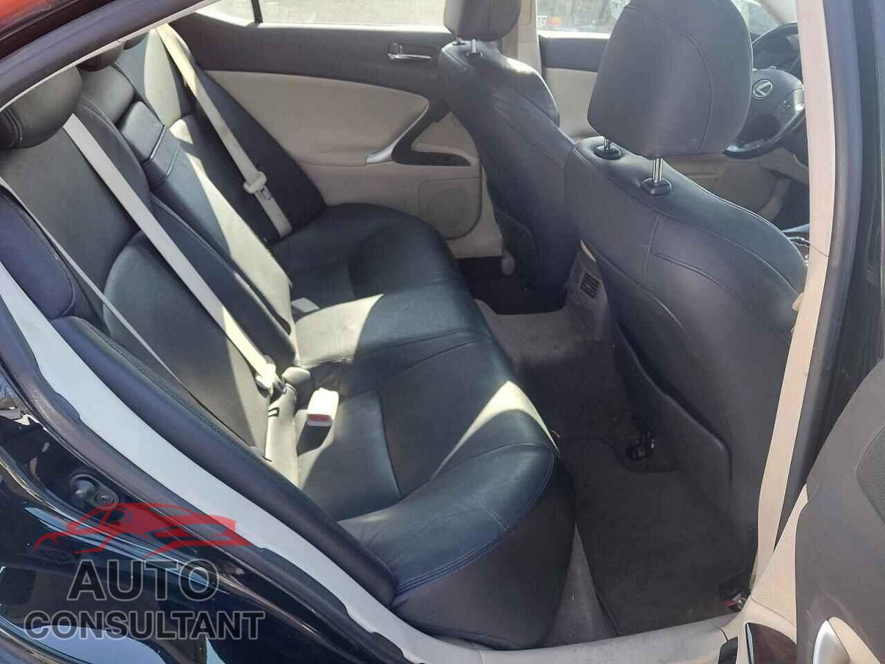 LEXUS IS 2010 - JTHCF5C21A5044128