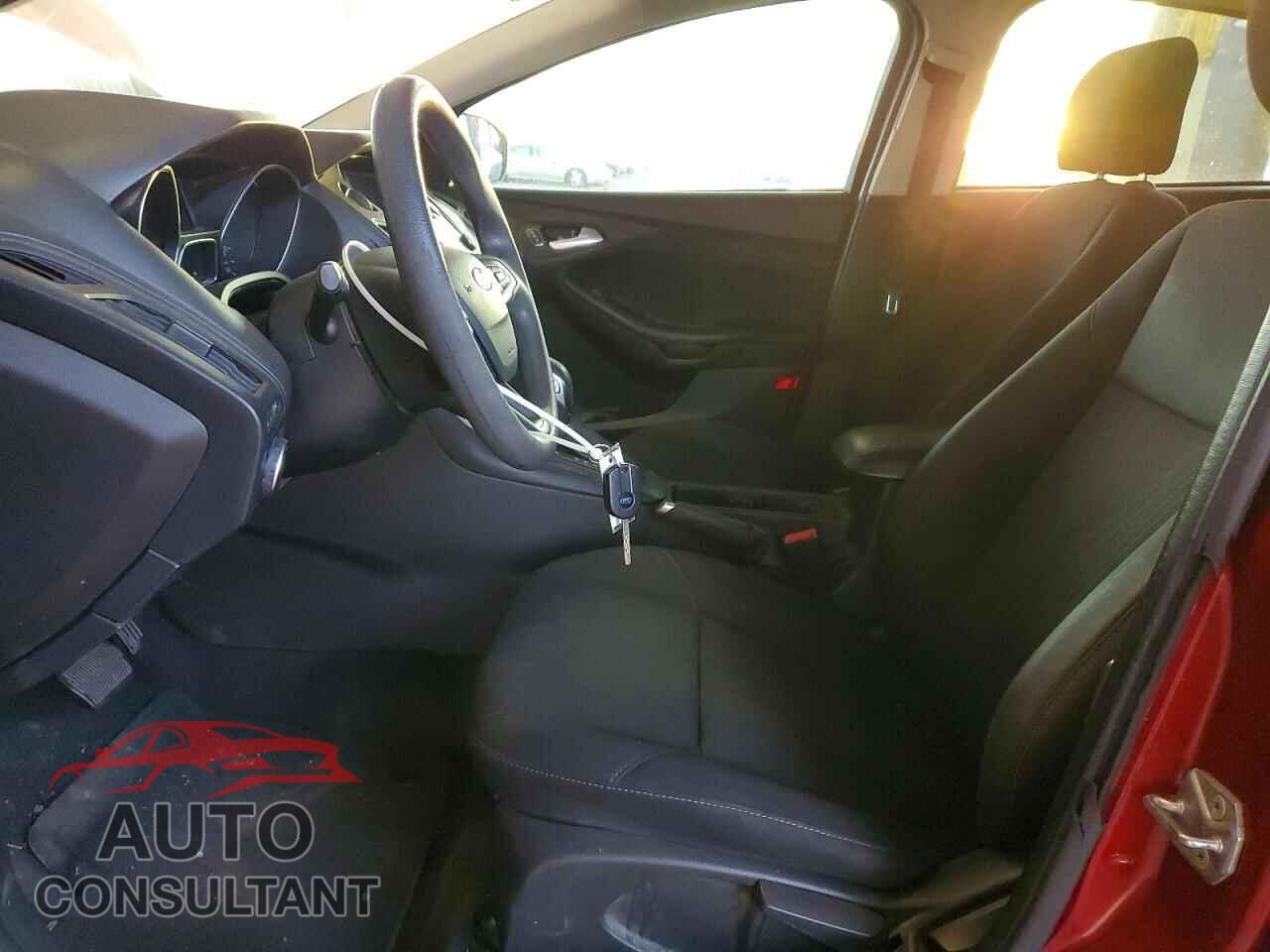 FORD FOCUS 2017 - 1FADP3K27HL348326
