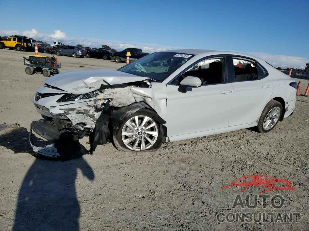 TOYOTA CAMRY 2023 - 4T1C11AK1PU154179