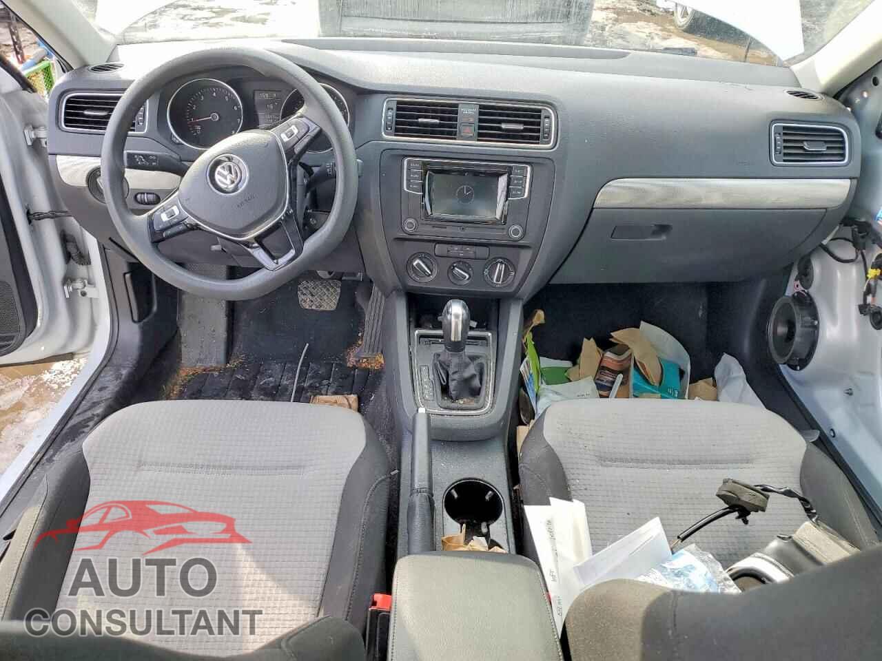 VOLKSWAGEN JETTA 2017 - 3VW2B7AJ9HM254251