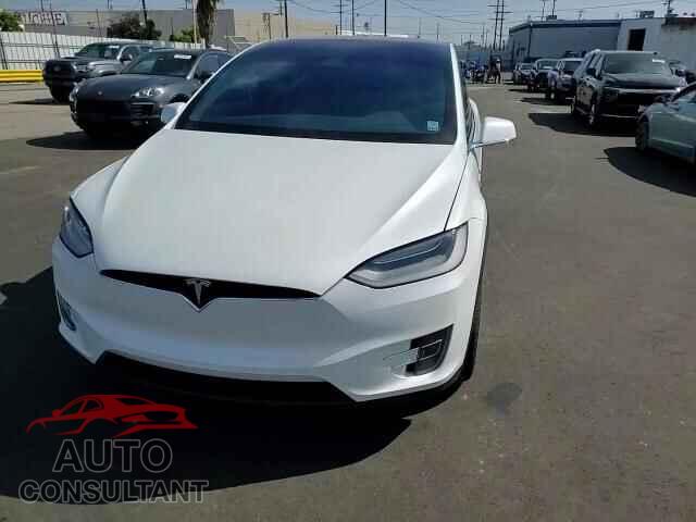 TESLA MODEL X 2019 - 5YJXCBE47KF183141